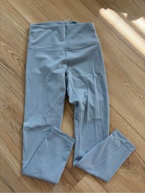 Lululemon Wunder Train High-Rise Tight 25”